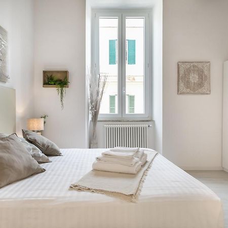 White Ostilia Guesthouse 로마 외부 사진