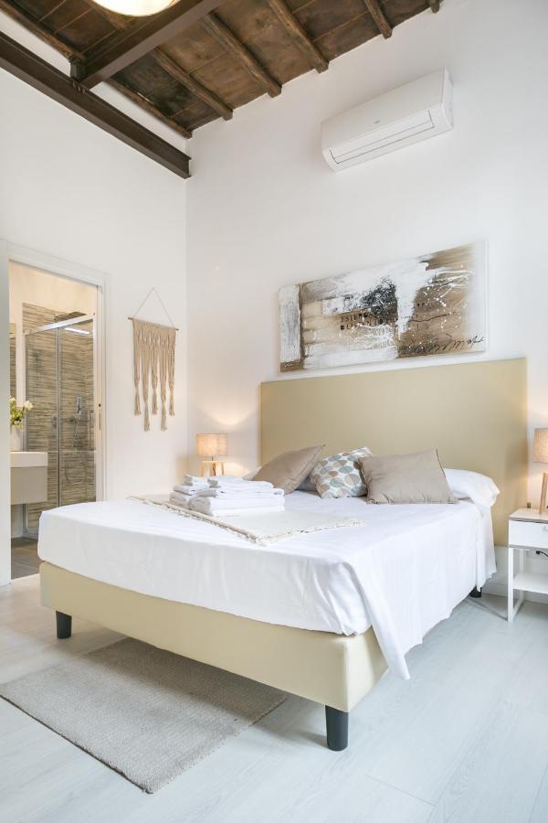 White Ostilia Guesthouse 로마 외부 사진