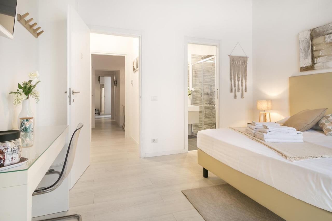 White Ostilia Guesthouse 로마 외부 사진