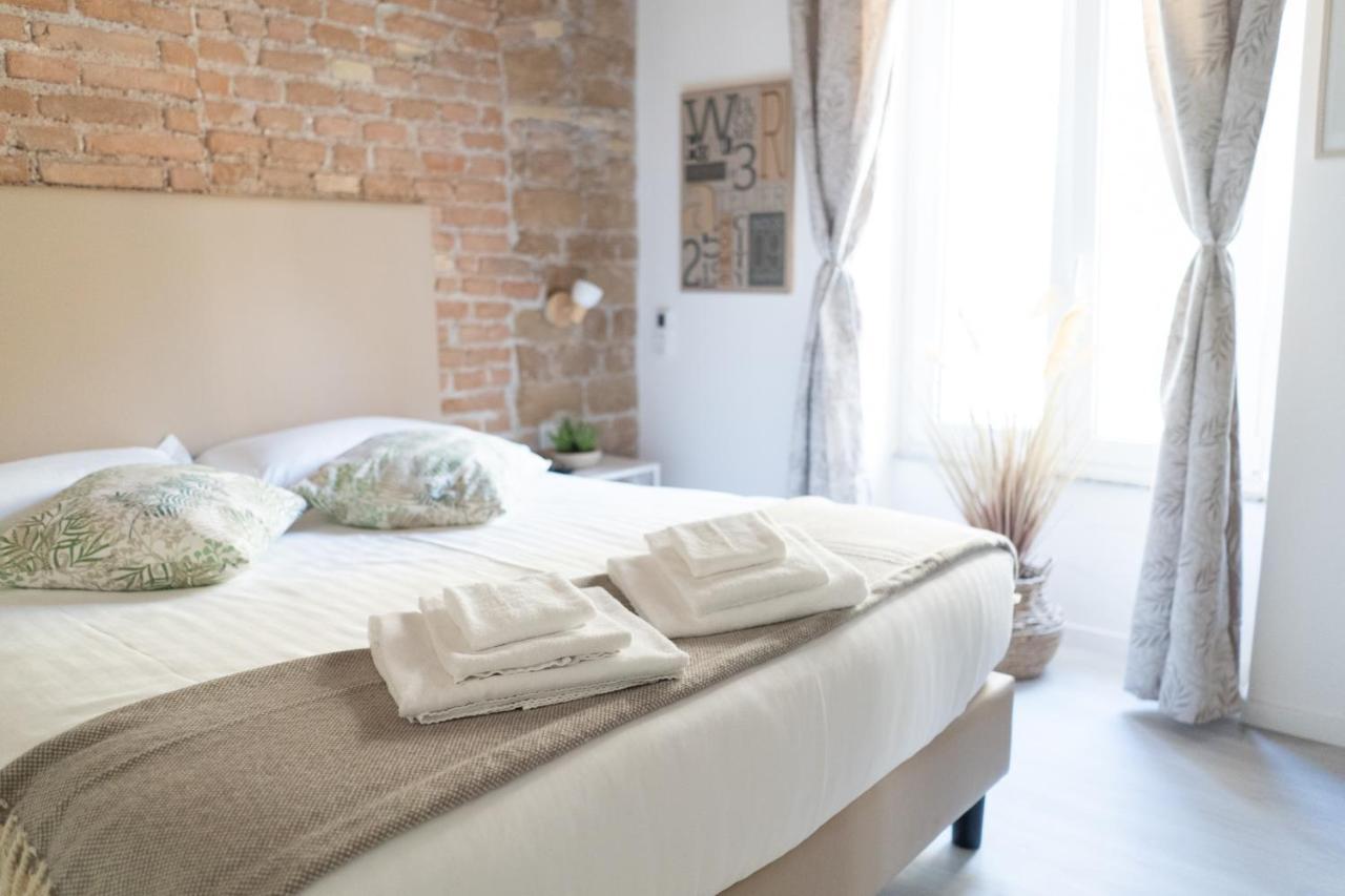 White Ostilia Guesthouse 로마 외부 사진